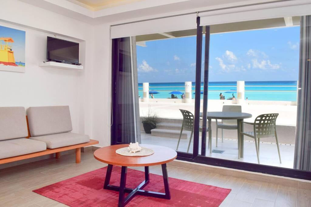 Ocean Front Villa Marlin, Best Location In Hotel Zone #109 칸쿤 외부 사진