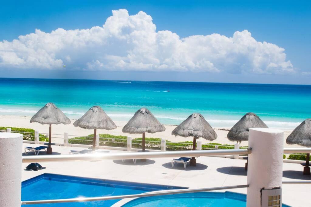 Ocean Front Villa Marlin, Best Location In Hotel Zone #109 칸쿤 외부 사진