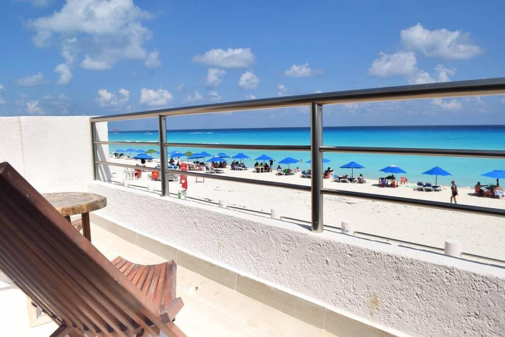 Ocean Front Villa Marlin, Best Location In Hotel Zone #109 칸쿤 외부 사진