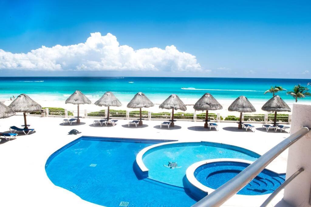 Ocean Front Villa Marlin, Best Location In Hotel Zone #109 칸쿤 외부 사진