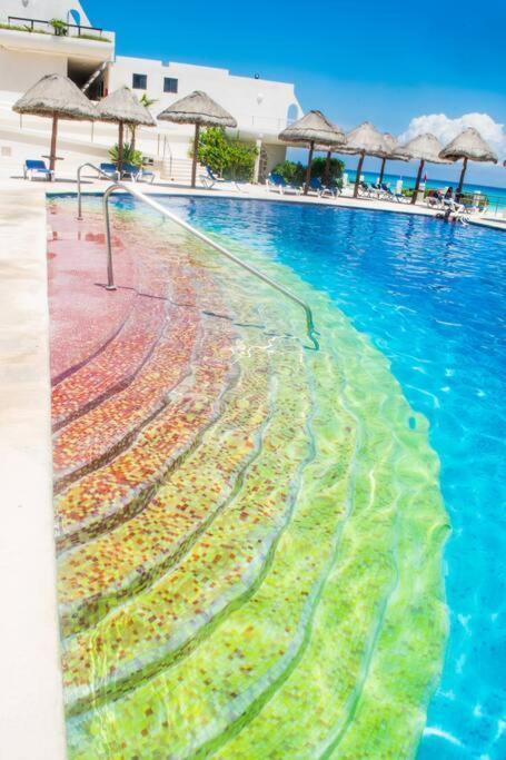 Ocean Front Villa Marlin, Best Location In Hotel Zone #109 칸쿤 외부 사진